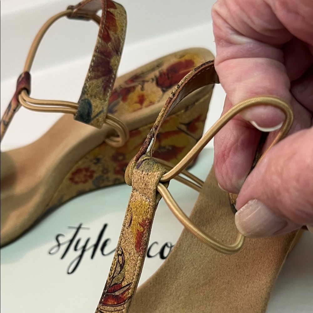 2&1/2 cork wedge sandals with mobile elastic strap for comfort Size 7&1/2 M - Picture 6 of 14